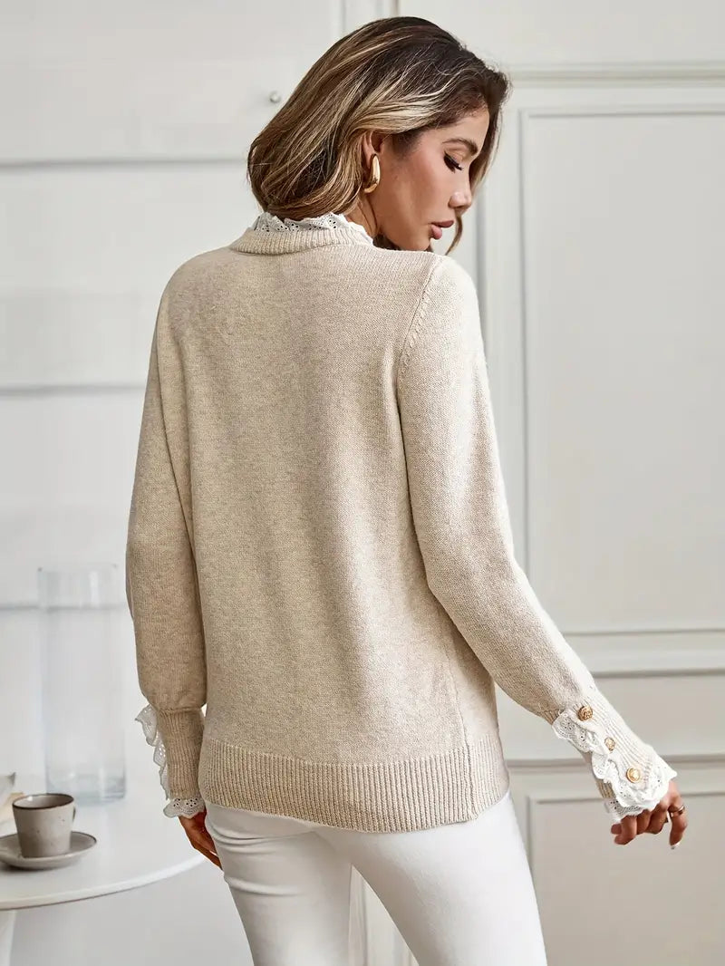 Vandy - sweater with round neckline and ruffles of lace