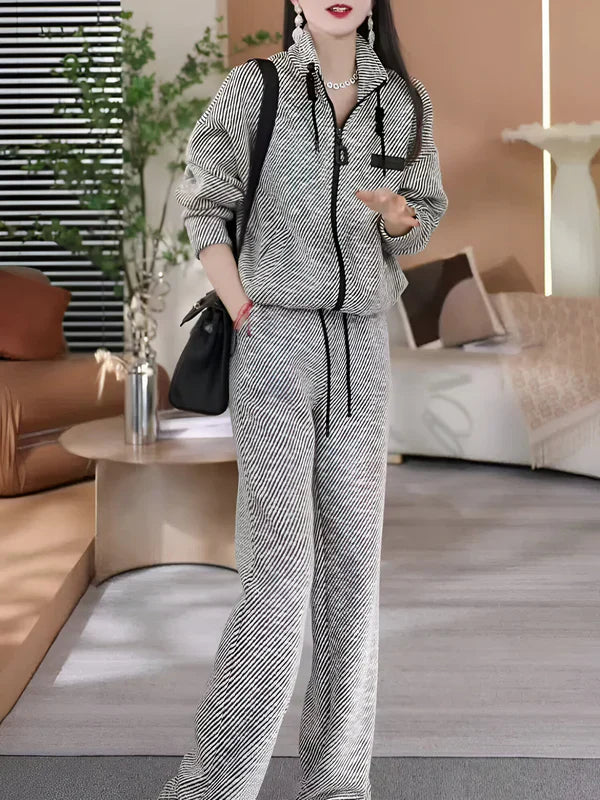 Adina - effortless style with a striking stripe design