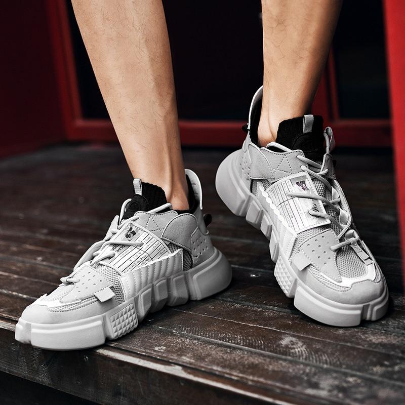 Vibrant men's sneaker