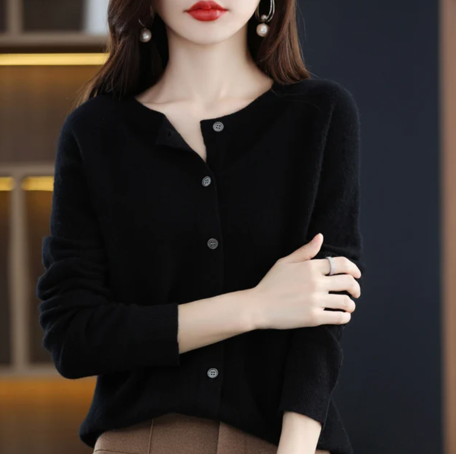 Annika - wool cardigan - soft and stylish wool women's jacket for autumn and winter