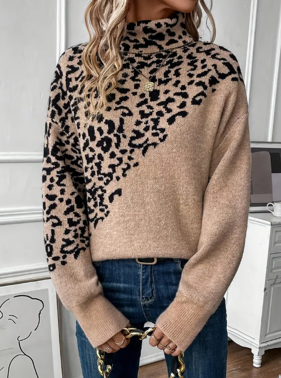 Zoila - knitted sweater with leopard print