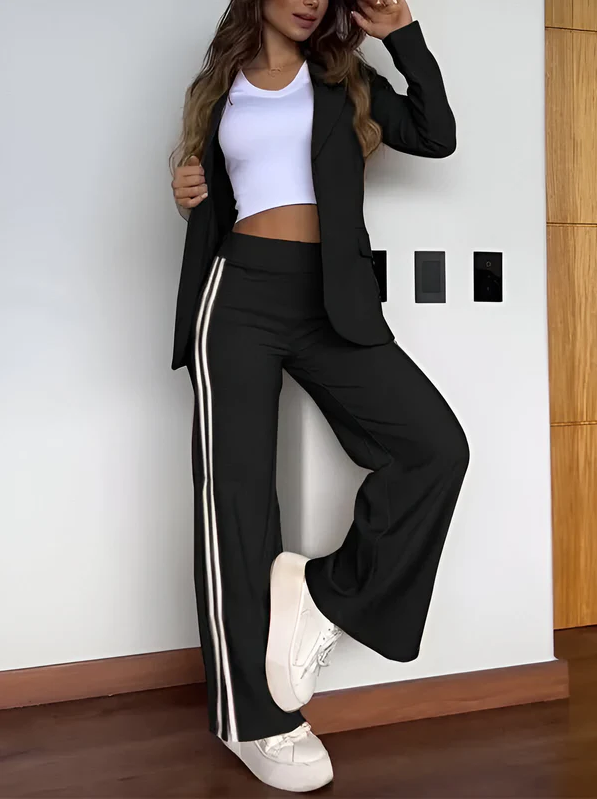 Aila - effortlessly elegant blazer set