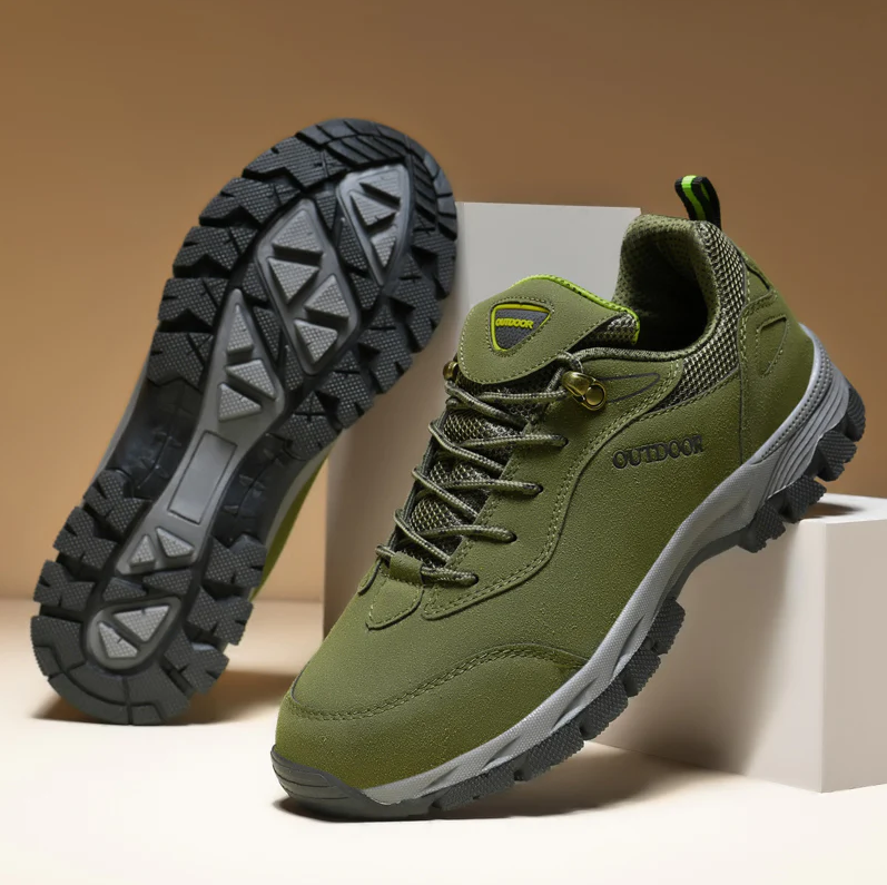 Ultimate men's hiking boots with ergonomic sole - robust and waterproof