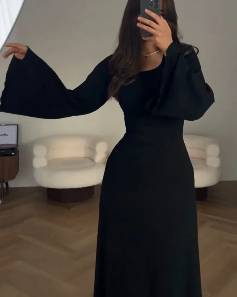 Annaliesje | elegant long sleeve dress for special occasions
