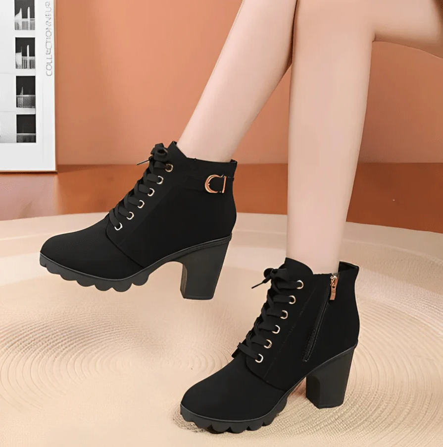 Women's ankle boots with laces