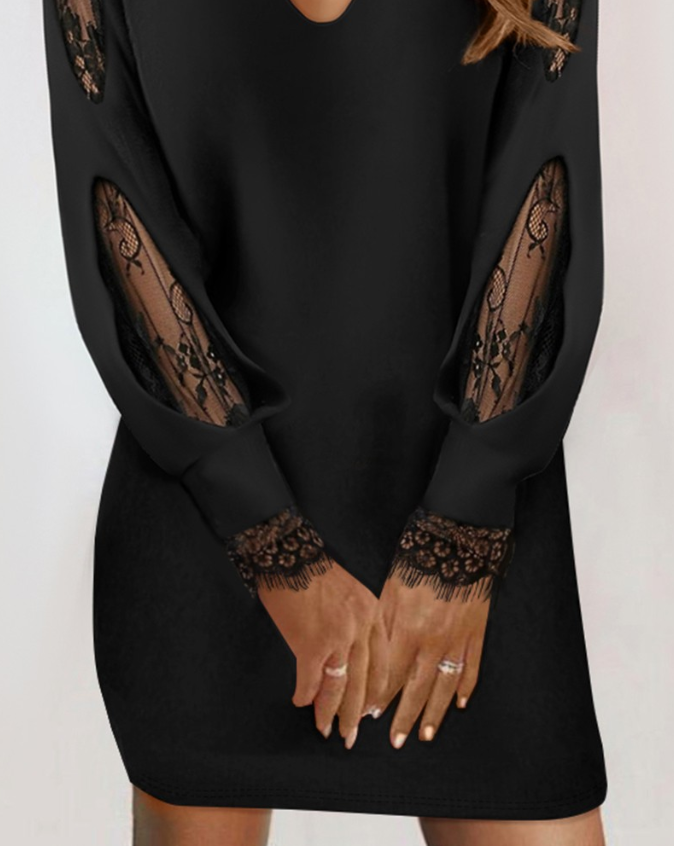 Charlotte – casual short dress with lace trim