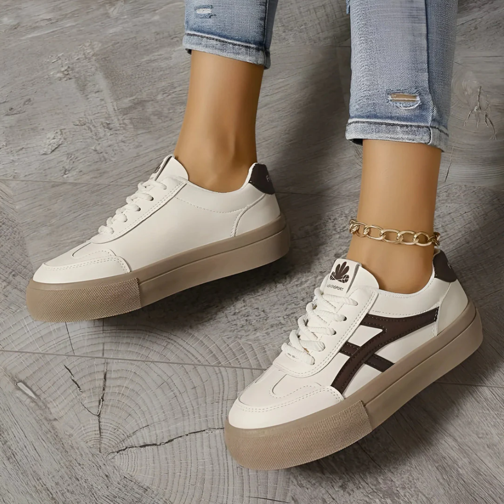 Stylish knitted lace-up sneakers for women