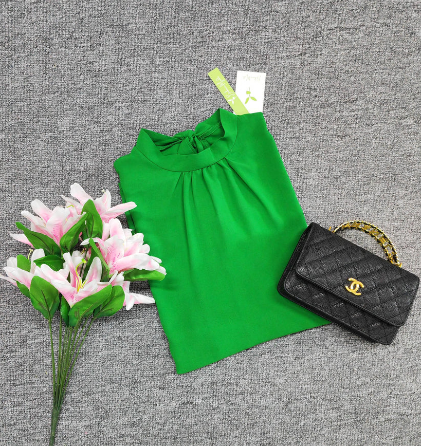 FallStyle - trendy plain top with short sleeves