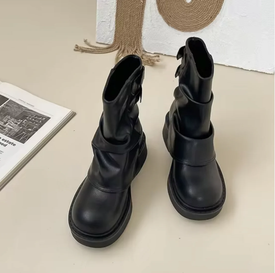 Augusta - slip-on boots in vintage leather