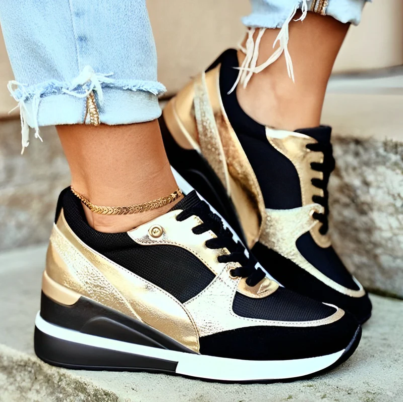 Amelia - wedge sneakers with sporty lace-up closure