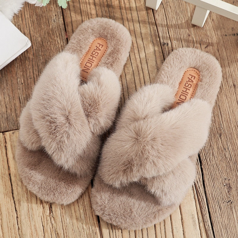 Casual winter fluffy slippers with cozy warmth for women