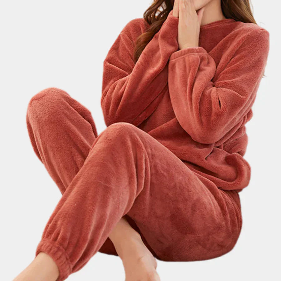 Valerija - luxurious women's pajama set for ultimate comfort