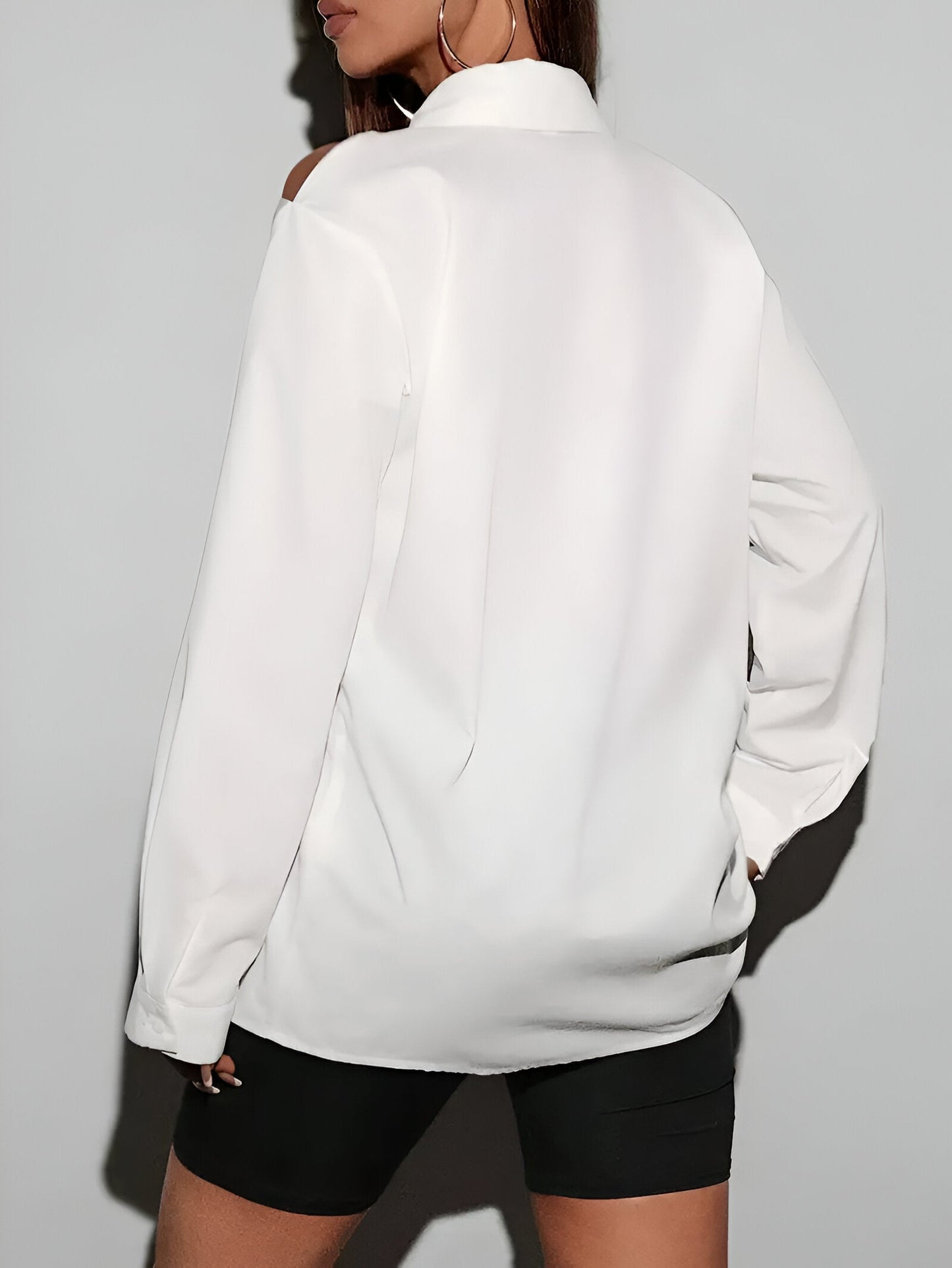 Nayra | stylish shirt with button closure