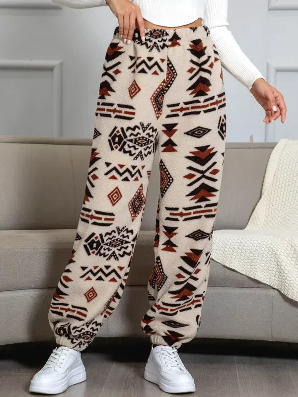 Darien - cozy jogging pants with aztec pattern