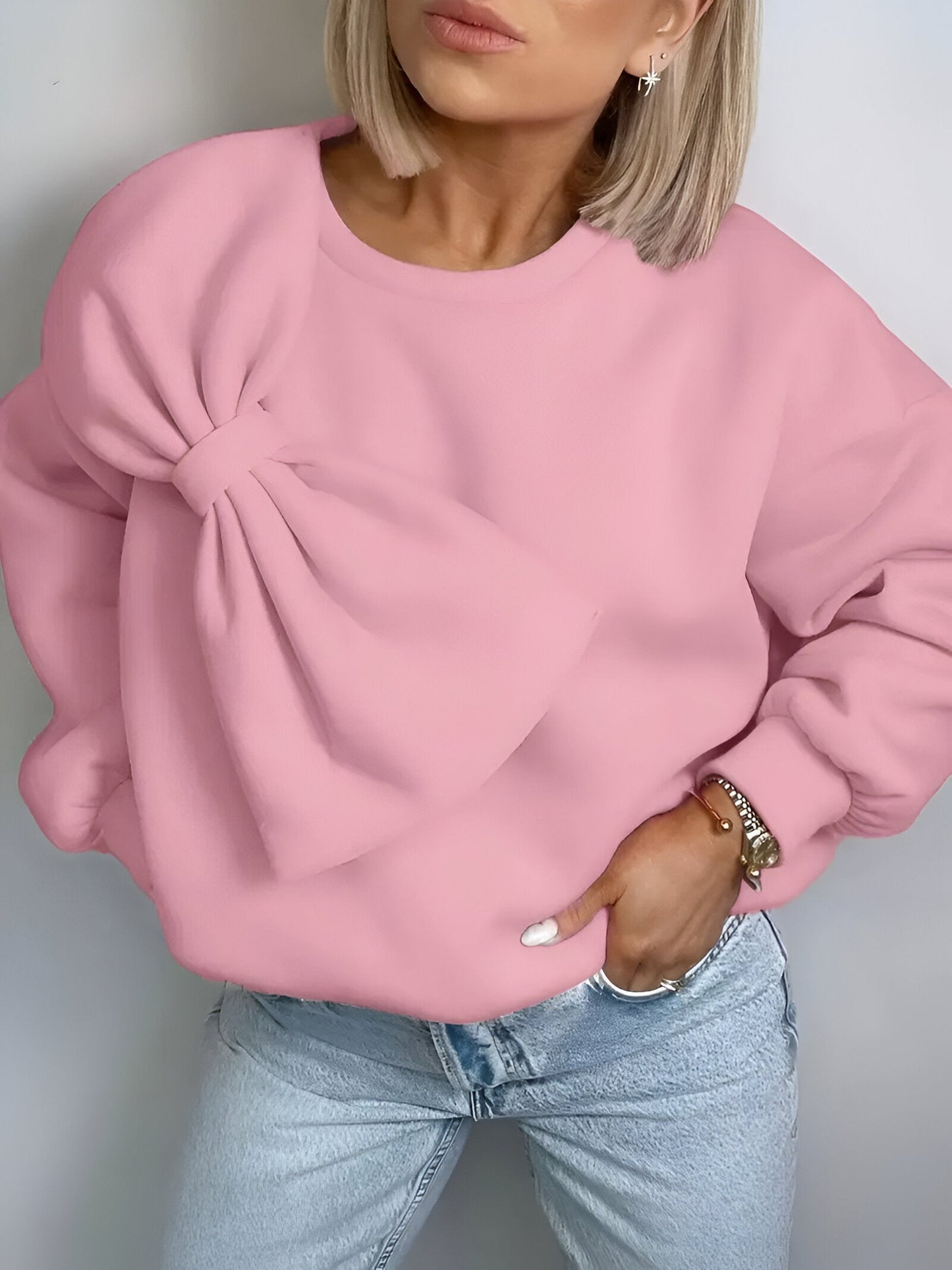Neysha | stylish sweater with large bow