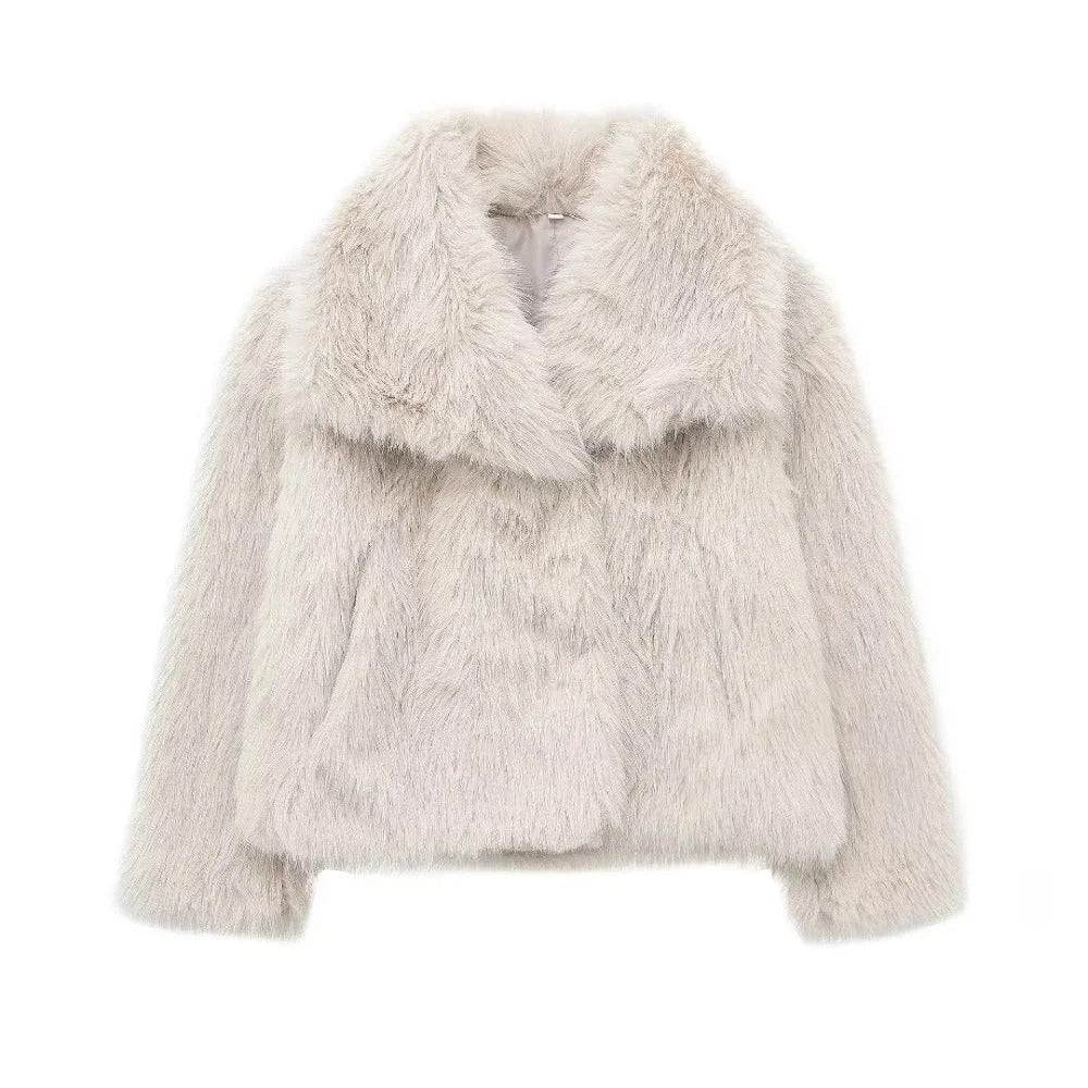 Warm faux fur coat for women