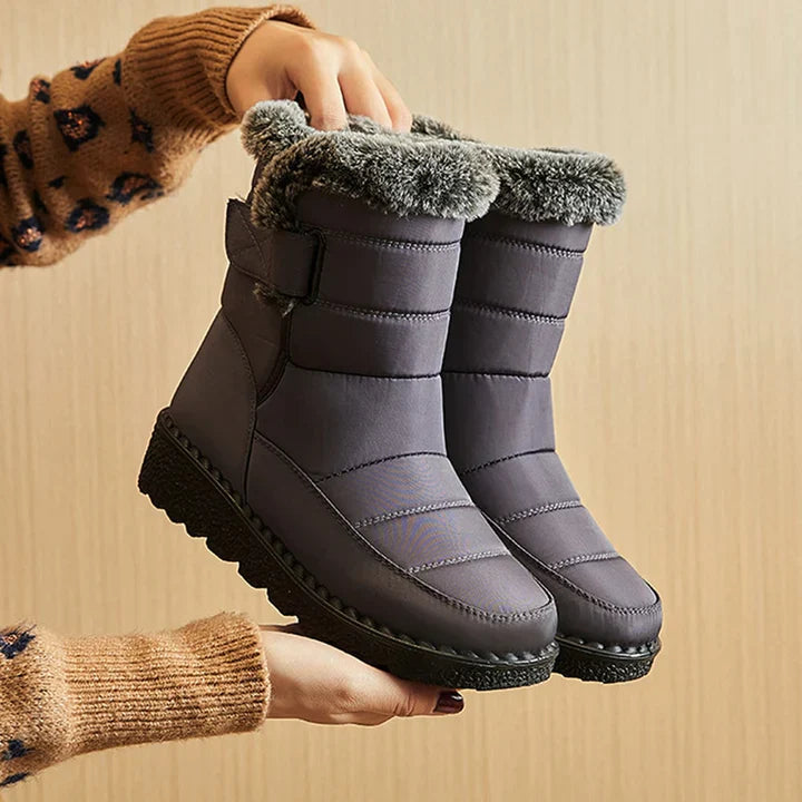 Comfortable and warm women's winter shoes