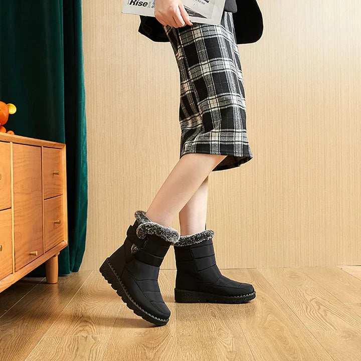 Comfortable and warm women's winter shoes