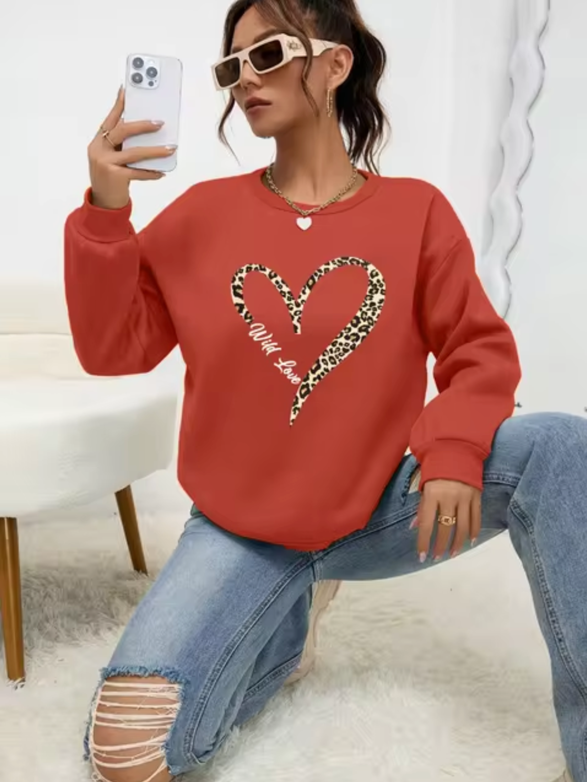 Dindy - batwing sweater with leopard heart print