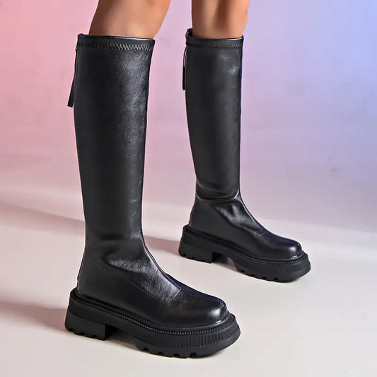 Stijlvolle - versatile boots with a slim fit and zip closure
