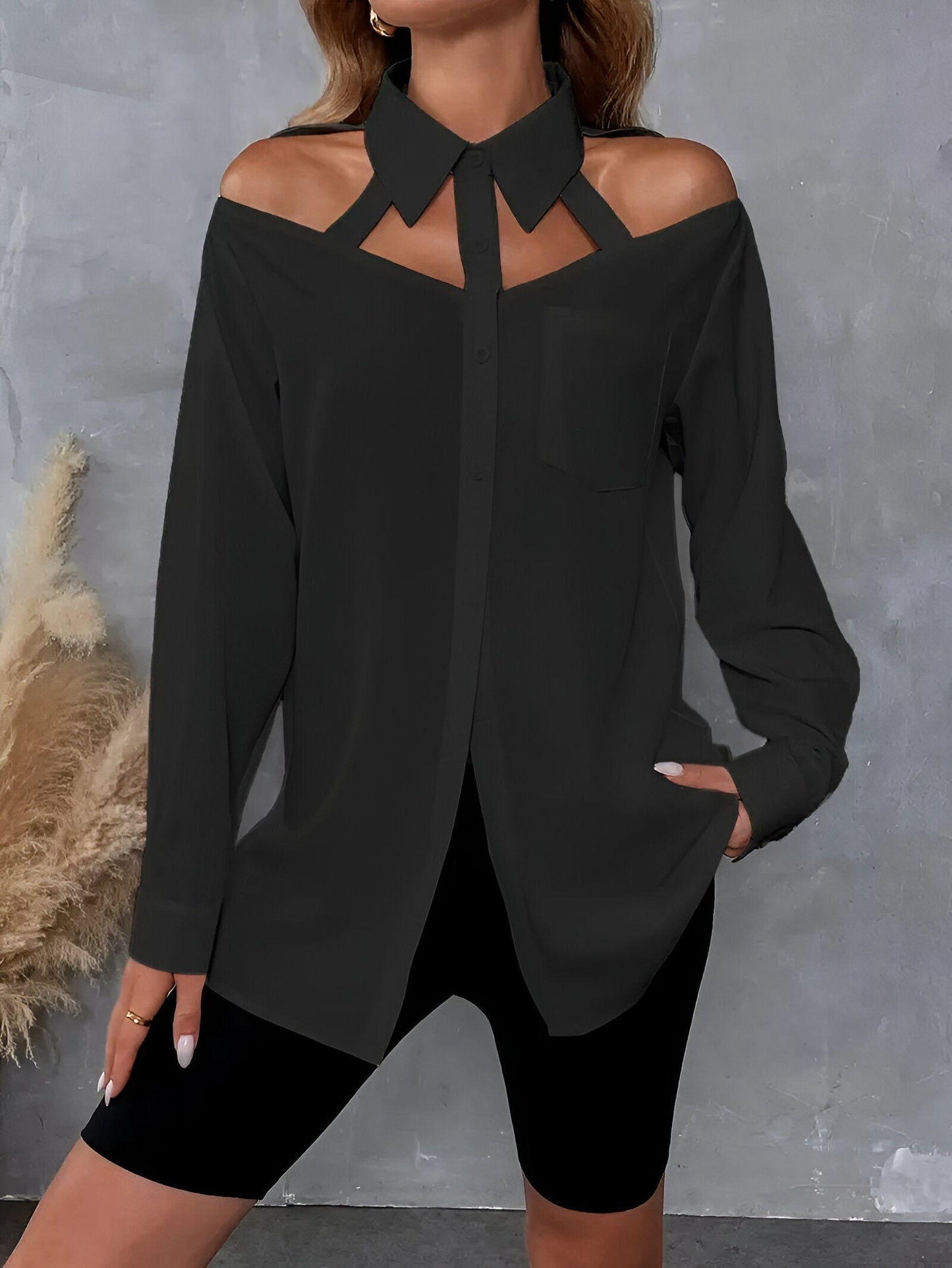 Nayra | stylish shirt with button closure