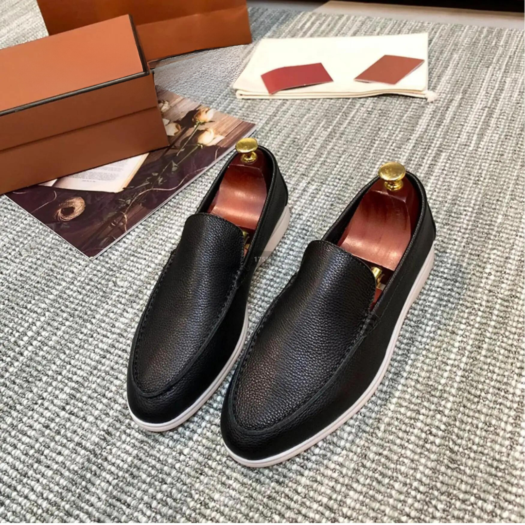 Elegant men's loafers in high-quality leather