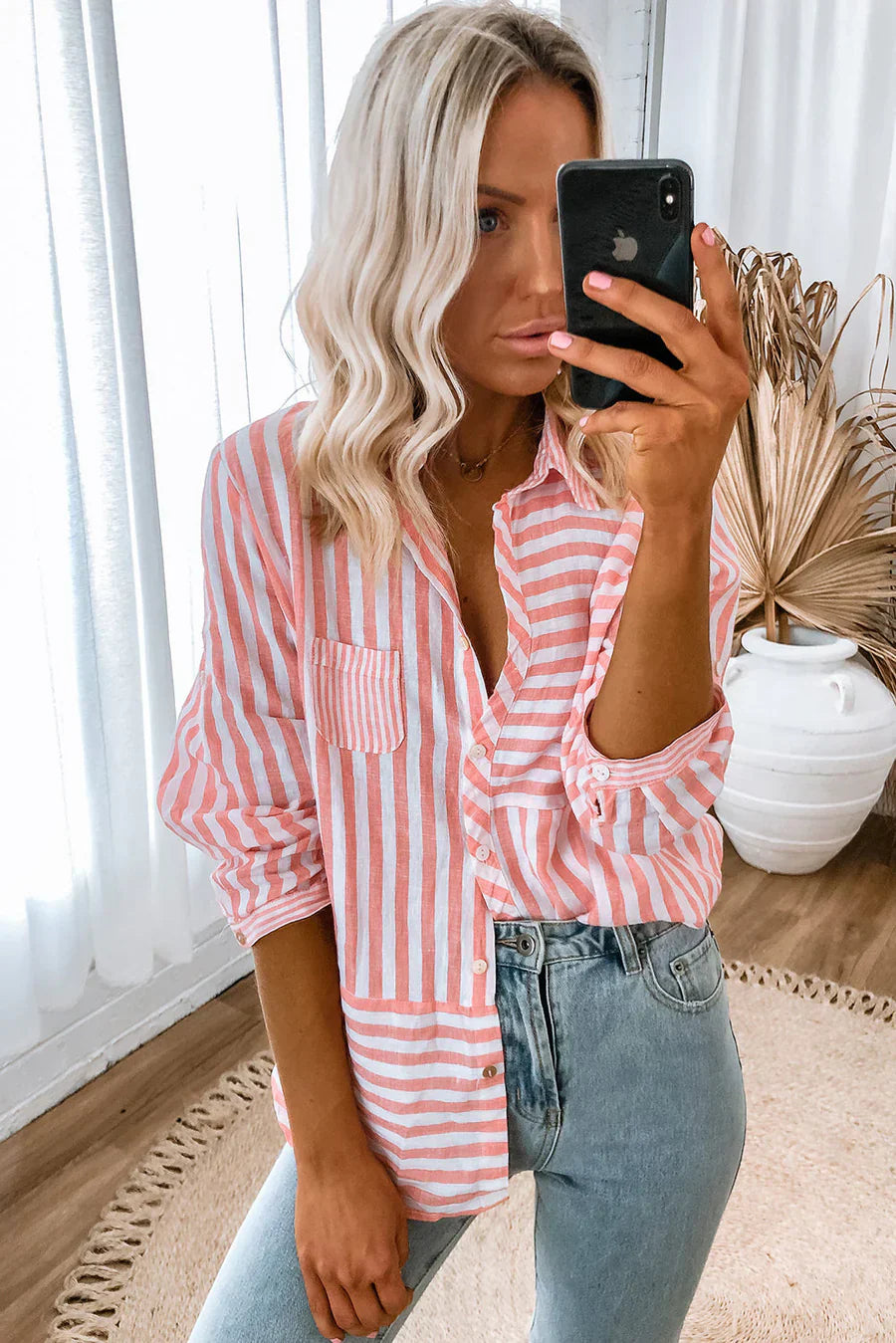Casual long-sleeved shirt with pink stripes and classic design for women