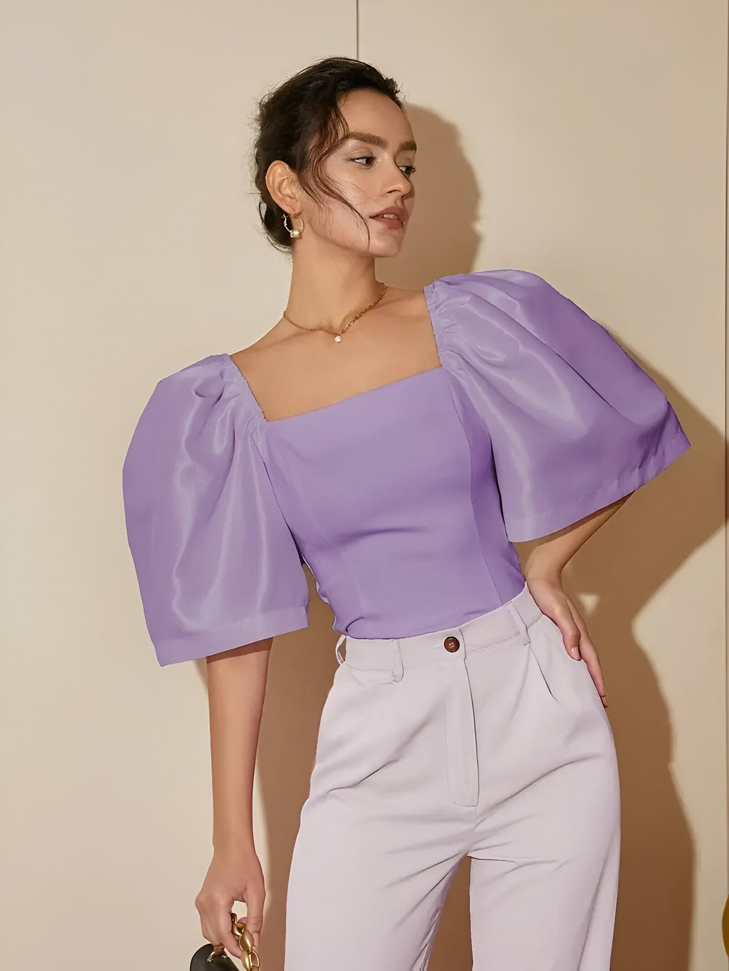 Renatta | elegant slim blouse with square neckline