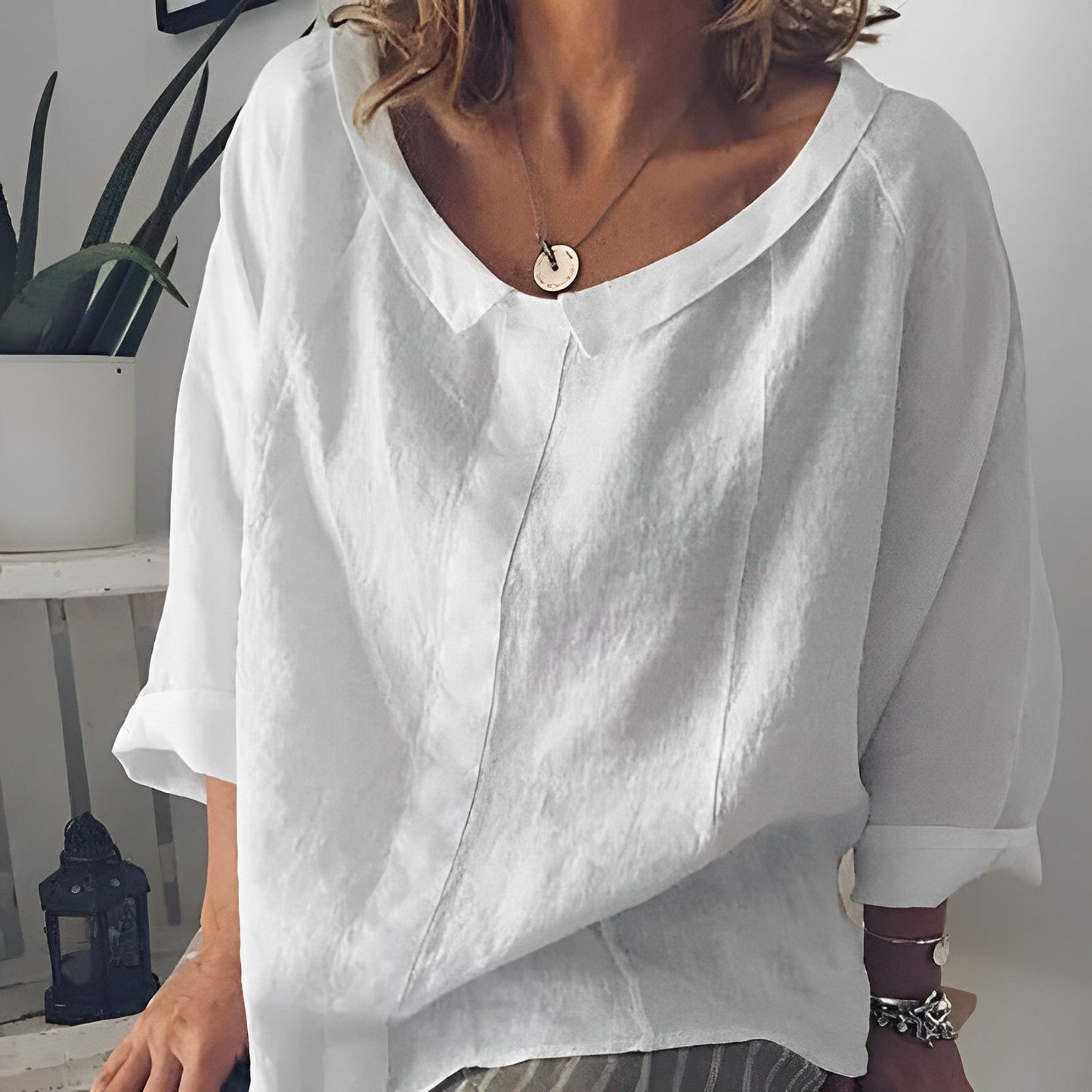 Yelena - linen blouse with loose collar