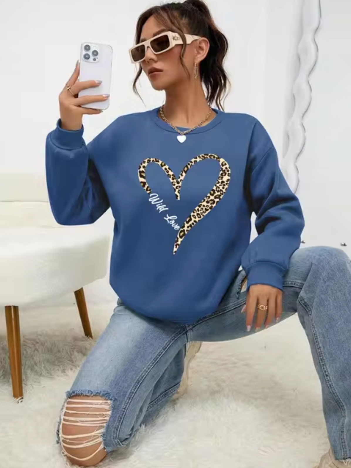 Dindy - batwing sweater with leopard heart print