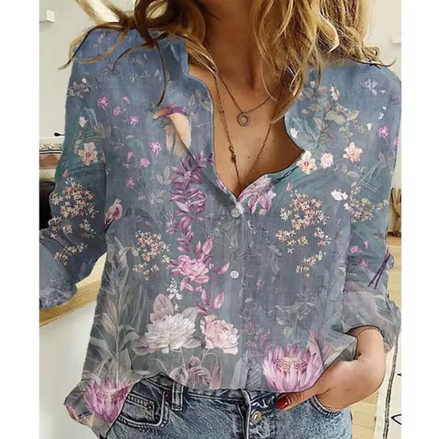 Freesia - blouse with floral design