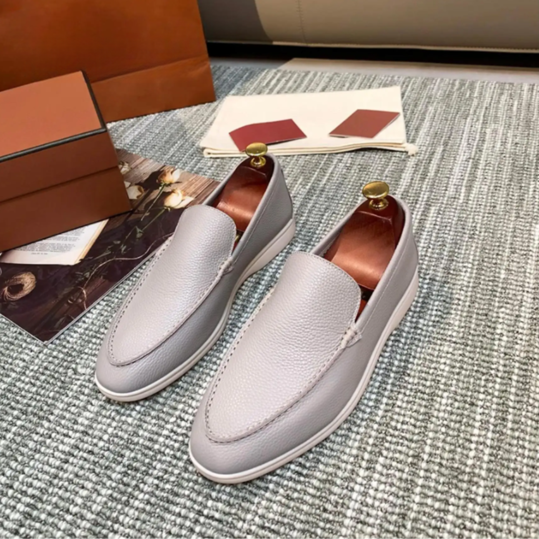 Elegant men's loafers in high-quality leather