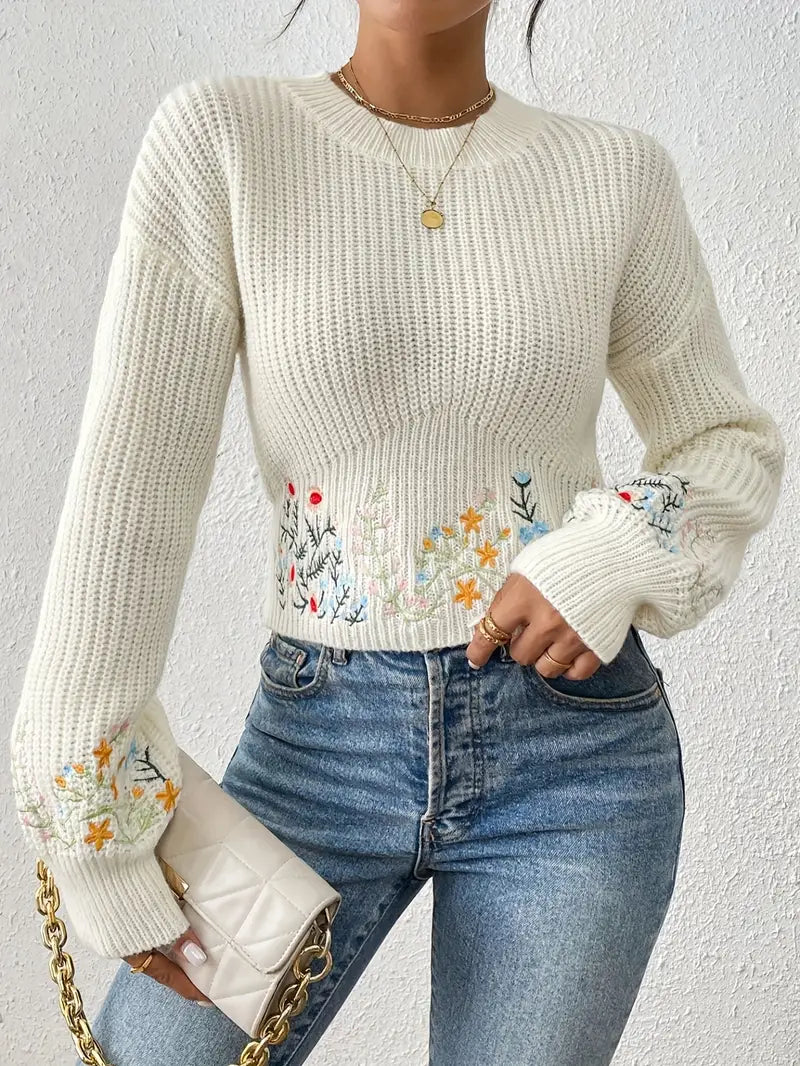 Leyla - knitted sweater with floral embroidery
