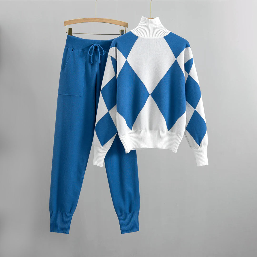Maryana - cozy sweater and pants for a stylish look