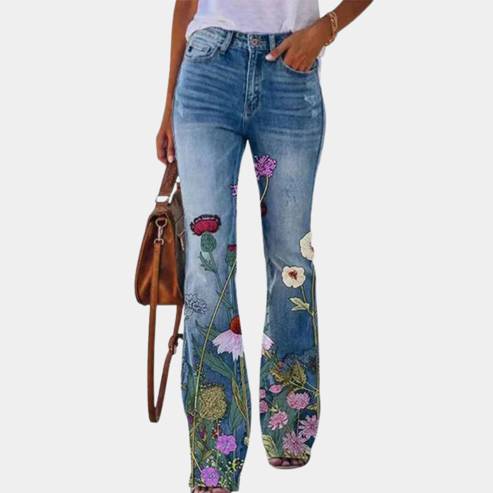 Rosmunda - trendy flared women's jeans with fashionable buttons
