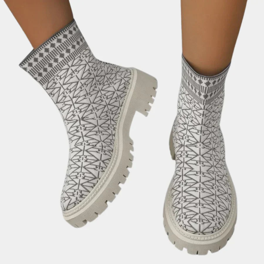 Elegant women's boots for a fashionable look