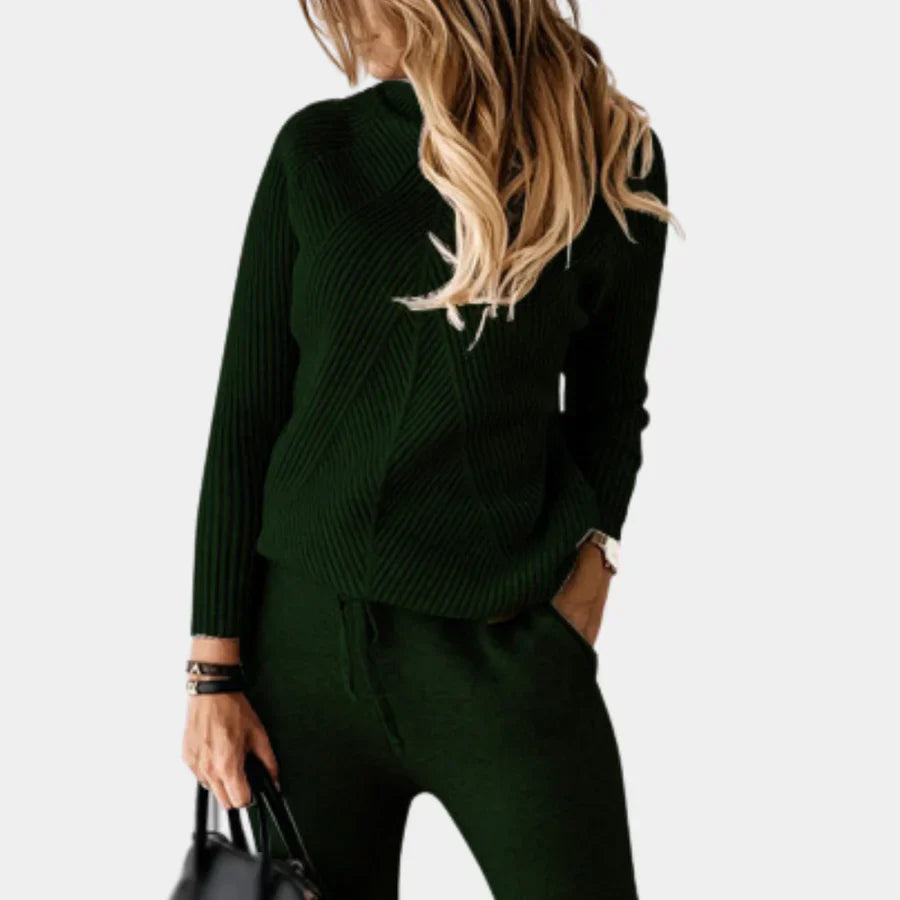 Chic two-piece knitted women's outfit