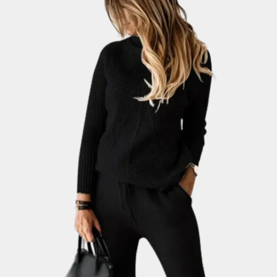 Chic two-piece knitted women's outfit