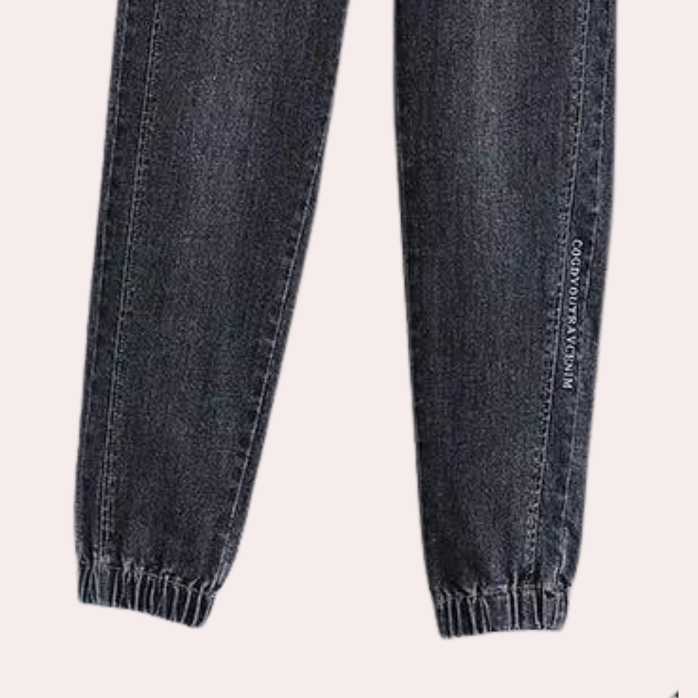 Lucrezia - trendy, casual women's jeans with adjustable waistband for a perfect fit