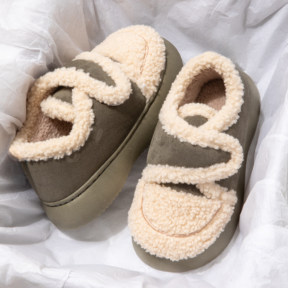 Michaila - elegant women's boots for a timeless look