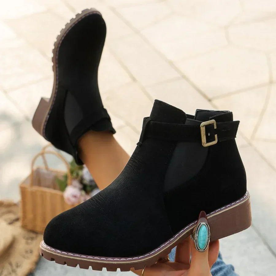 Vanya - fashionable women's ankle boots for the perfect look