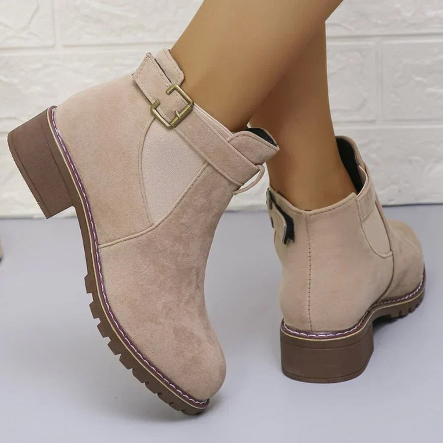 Vanya - fashionable women's ankle boots for the perfect look