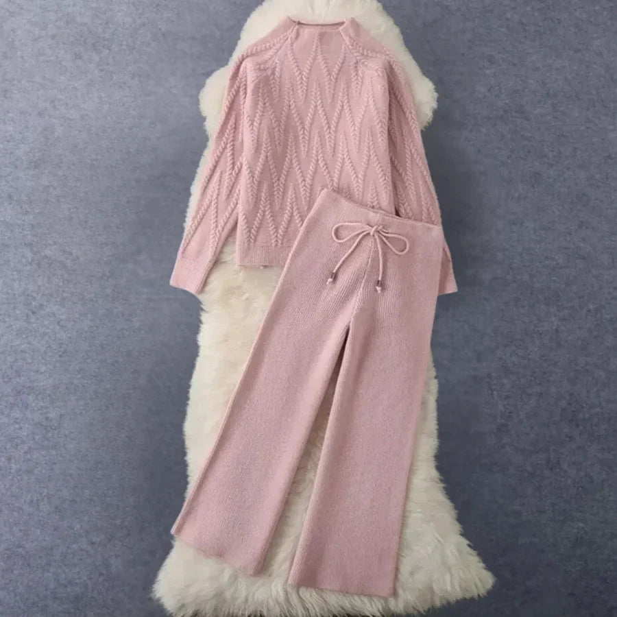 Graciela - elegant 2-piece knitting set for women