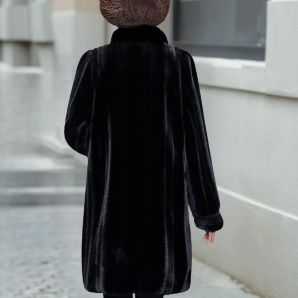 Laura - stylish and cozy winter coat for women