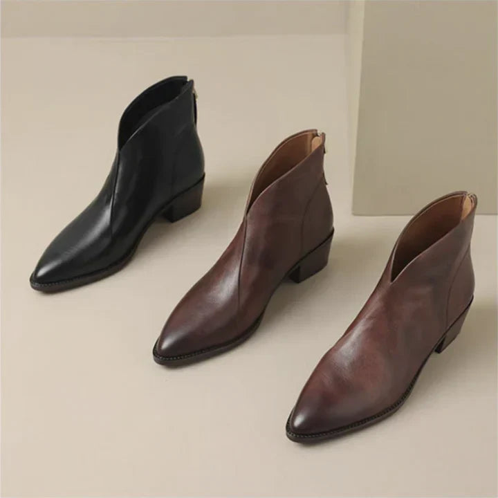 Elegant ladies ankle boots made of leather with block heel