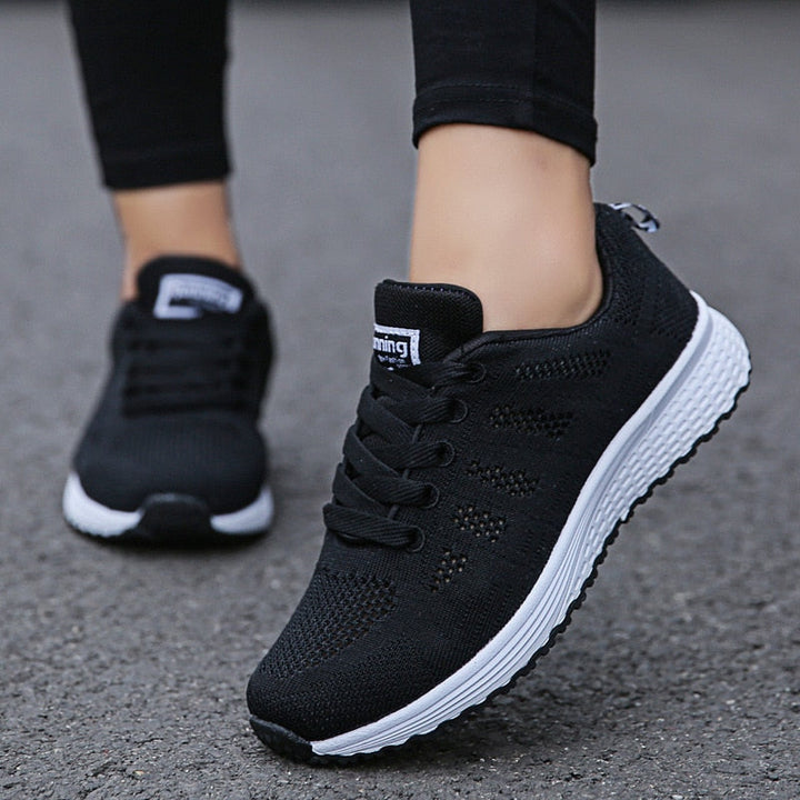 Ergonomic casual shoes for women