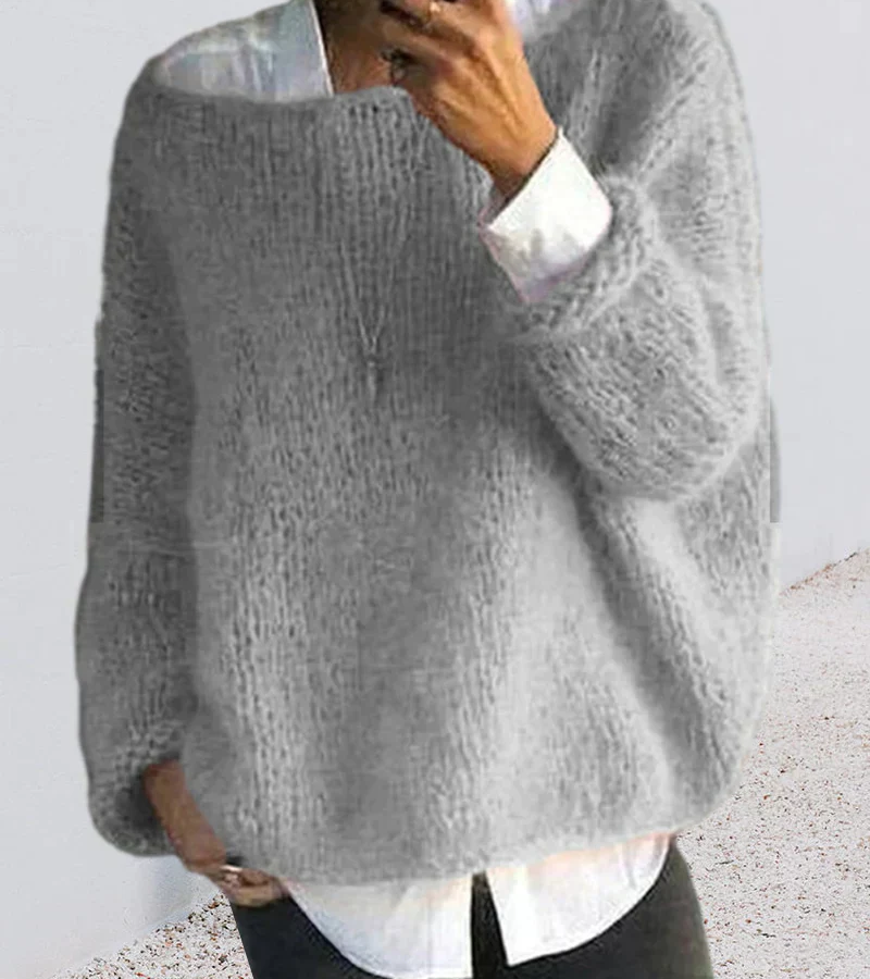 Oversized knitted women's sweater | soft and cozy