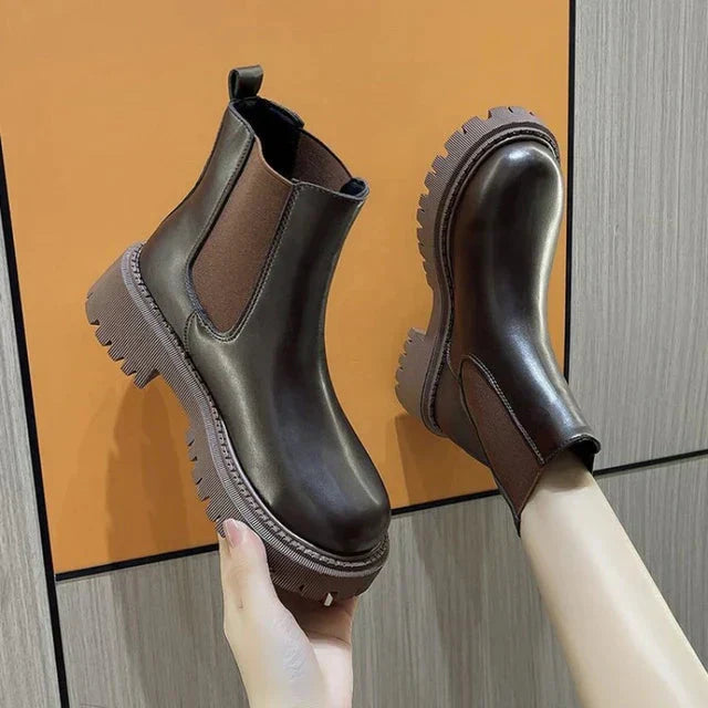 Tessa - chelsea boots
