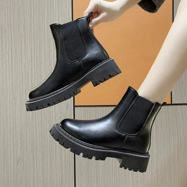 Tessa - chelsea boots