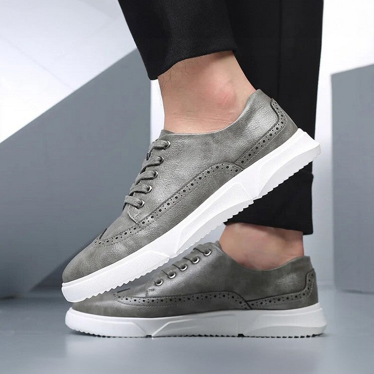 Elegant leather men's sneakers for smart-casual occasions